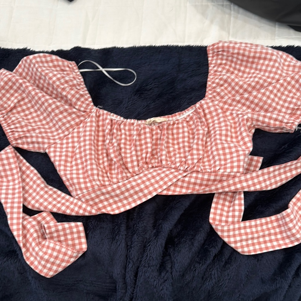 Gingham Puff Sleeve Crop Top